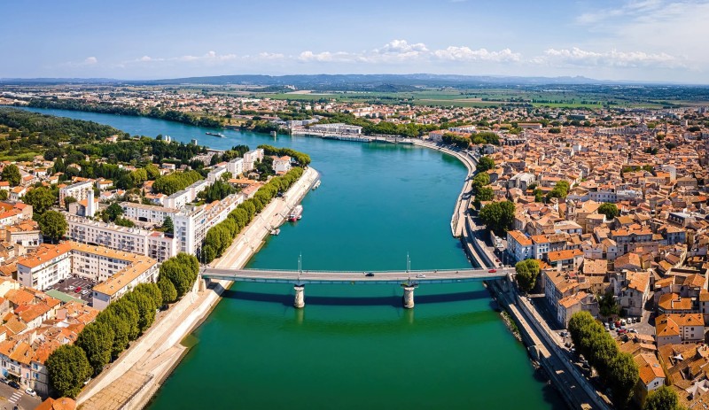 Transport médical en taxi/vsl depuis Arles et ses alentours vers l’hôpital de la timone a marseille